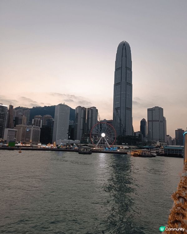 香港真係一個好靚既城市，今次參加左水上的士遊船，每個地方都非...