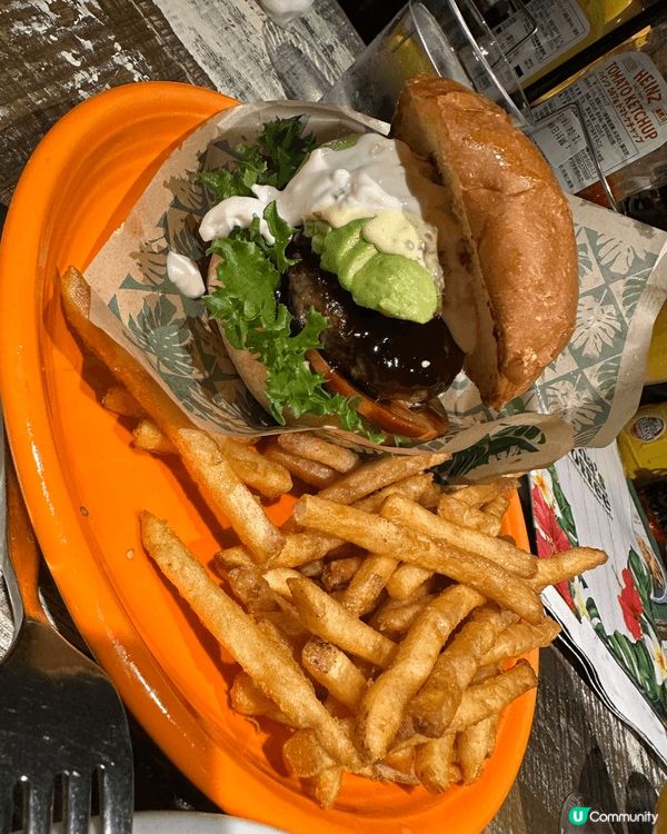 係沖繩美國村旅行時食左Kona's Coffee，餐單花多眼...