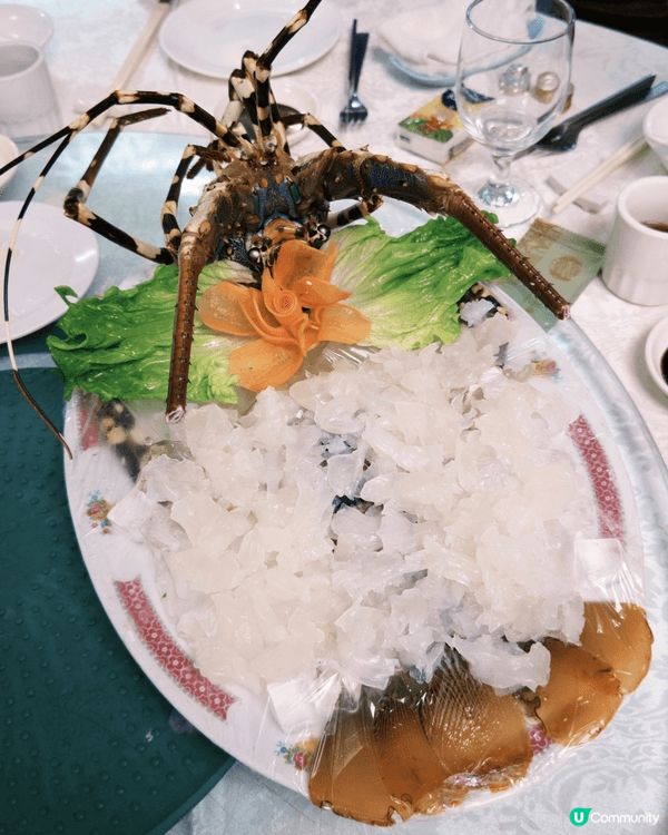 流浮山歡樂海鮮酒家! 全部野都好好食, 又夠新鮮, 老闆娘好...