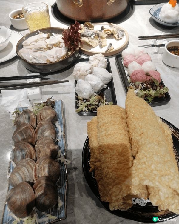 冬日最愛暖笠笠火鍋🔥 新鮮材料+濃郁湯底，同friend共享...