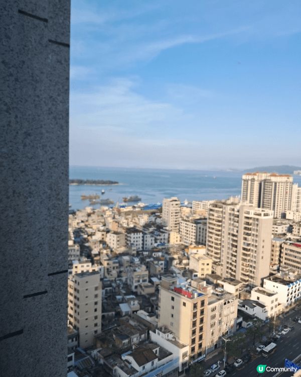 這是汕尾建築樓群沿海興建樓群不高有懷舊感