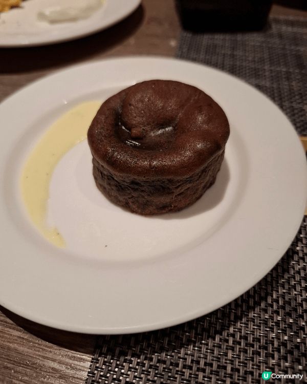 買2送1，性價比唔錯既buffet，有蒸或凍龍蝦，蟹腳，即煮...
