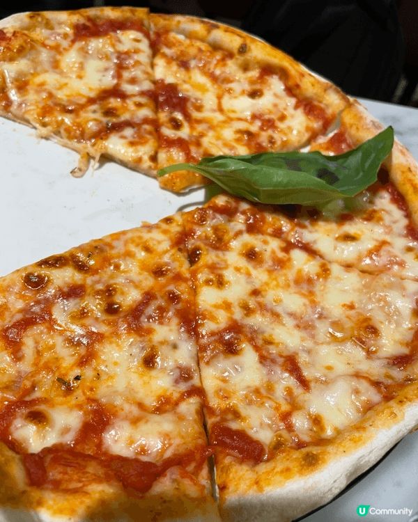 Pizza express 既pizza係好食嘅～主餐牌買一...