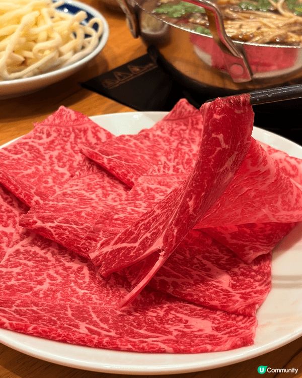香港铜锣湾！不花大钱可以吃一人和牛寿喜烧！和牛入口即化，品质...