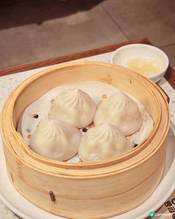 上海菜又叫做滬菜，口味講究，素來都係以濃油赤醬，甜中帶鹹係招...