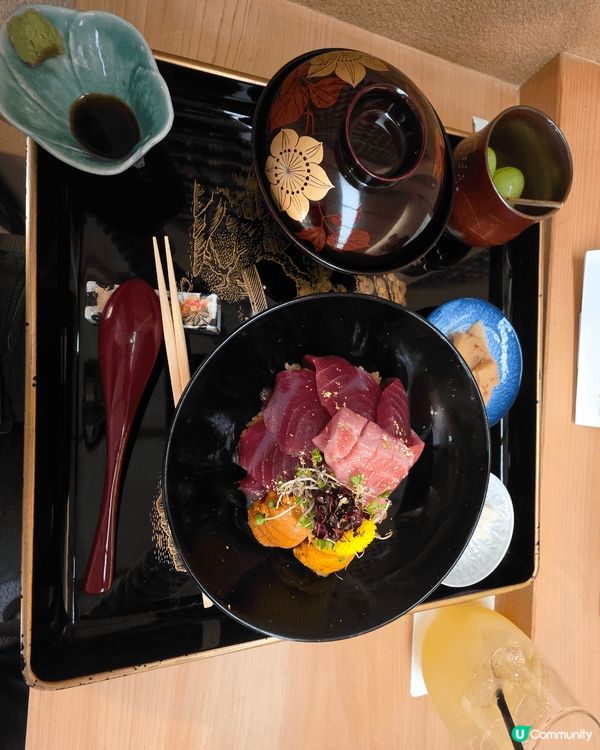 焼肉ジャンボ的大理石肉油花肉紋，入口即溶，肉汁鮮味。配以少許...