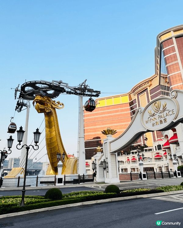 永利皇宮（澳門）的觀光纜車是免費設施，讓遊客從高空欣賞度假村...