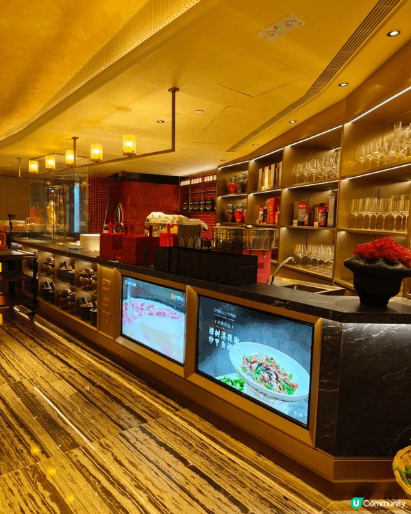 今日約咗退休享受人生嘅好友椰子哥👨🏻‍🦳，一齊去尖沙咀廣東道...