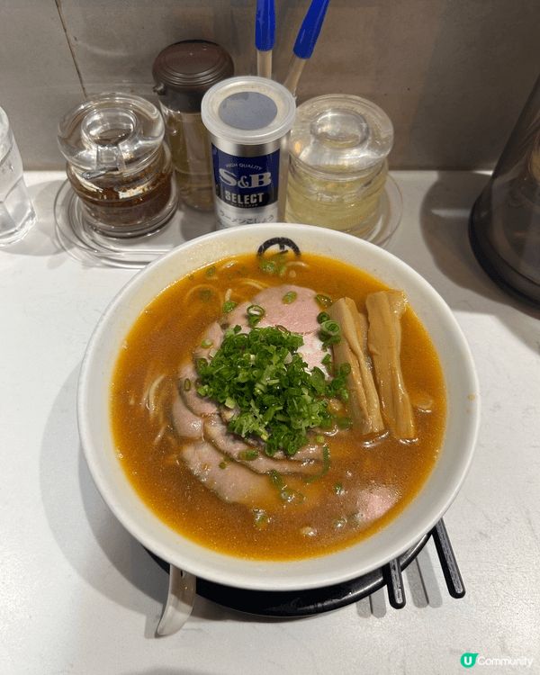 去到外國，自然要由靚靚嘅美食去襯返靚靚嘅心情啦！