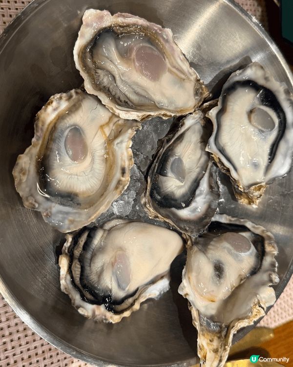 自助餐好多嘢食有海鮮，有刺身，有甜品，所以最鍾意食自助餐