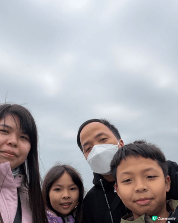 我哋去左汕尾遊樂場，好多機動遊戲玩，仲可以玩好耐。