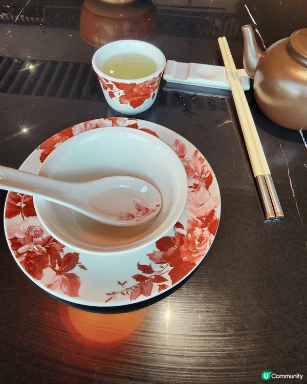 鍾廚推出部份特價點心有$7, $8, $9, 由下午二時至四...