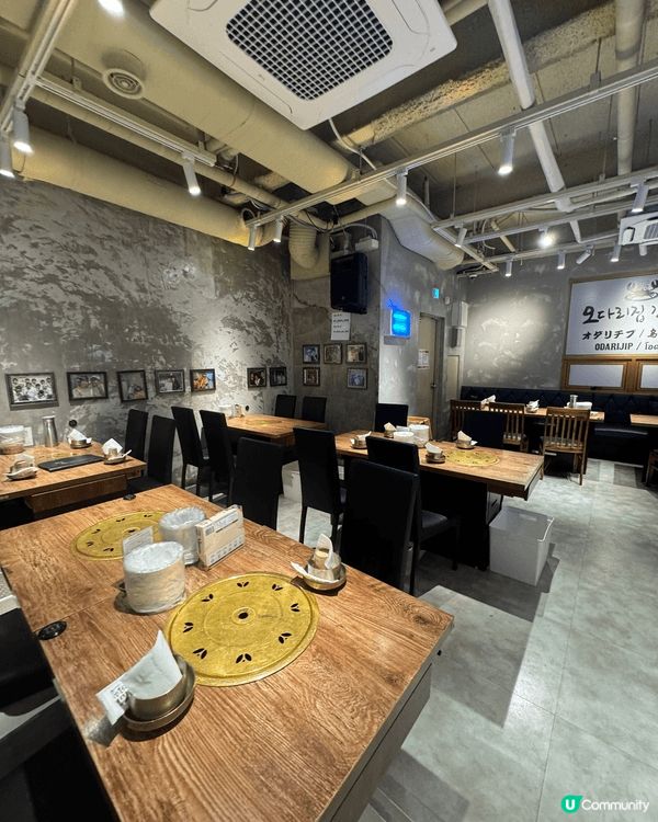 第二次來到這間店，食物質素同樣地精彩，大大隻醬油蟹，今次晚上...