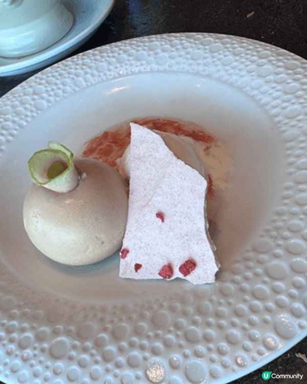 很喜歡位於台灣101大樓86樓的饗a joy自助餐，當天吃中...