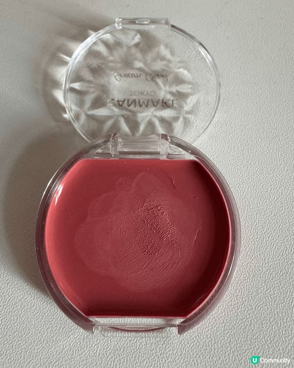 去日本看到canmake的腮紅，買了#21甜橘茶來試一試，因...