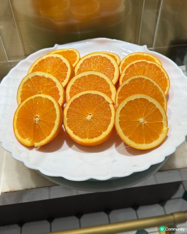 灣仔酒店半自助午餐🍽️買三送一！