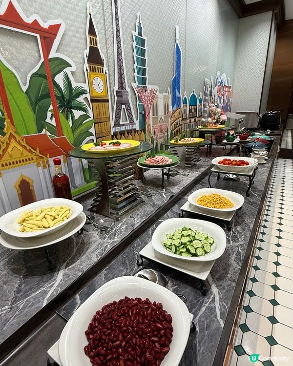 灣仔酒店半自助午餐🍽️買三送一！