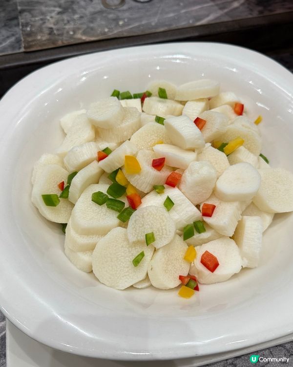 灣仔酒店半自助午餐🍽️買三送一！