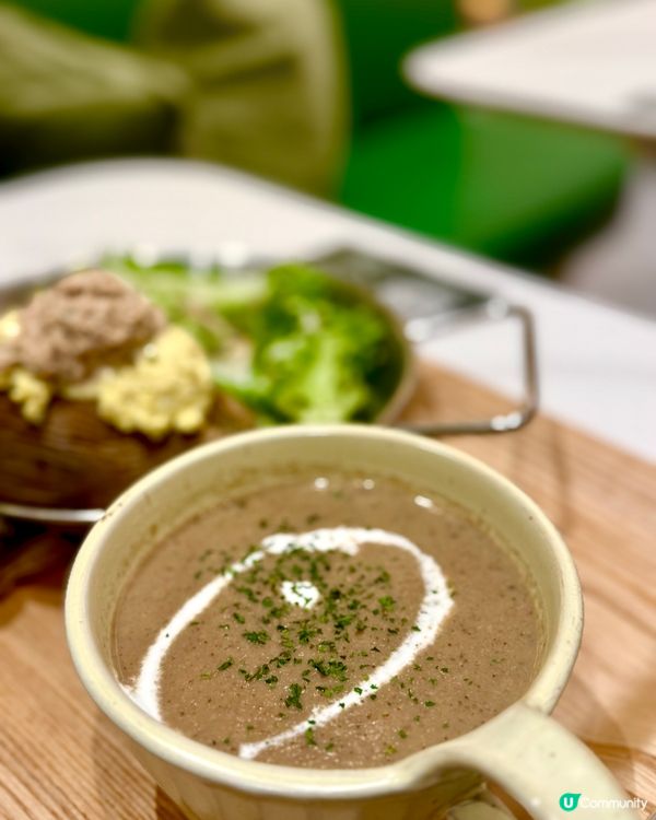 熱辣辣焗薯夠軟滑！😋