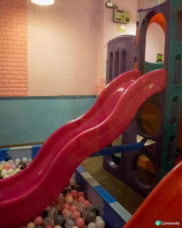 有兒童遊戲室的親子+寵物友善餐廳