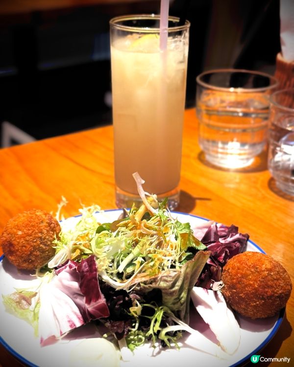 炸魚薯條店有得食烤雞🤤🤤