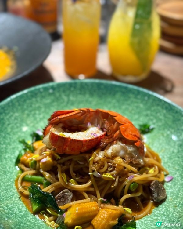 尖沙咀人氣峇里海灘風餐廳,仲有維港美景!