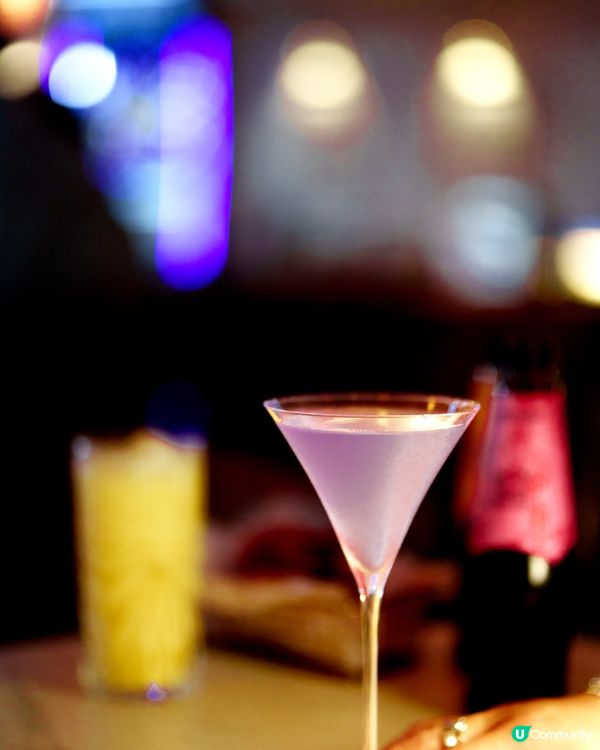 尖沙咀bar pacific 白色夏威夷風 店🍹🌴