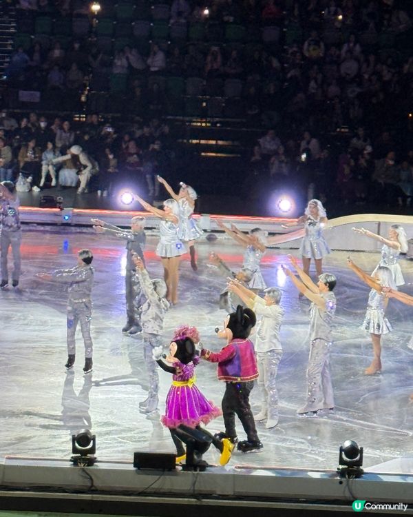 【 期待已久的迪士尼冰上匯演 】