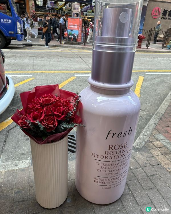 嘟嘟唇膏和玫瑰花水好水潤到爆 💧💋