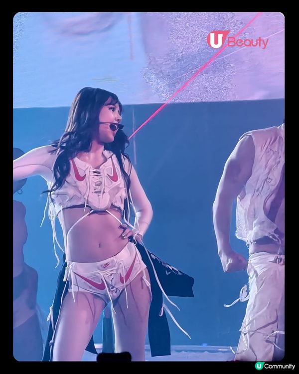 BLACKPINK香港演唱會｜LISA x Nike特製舞台服驚艷登場 