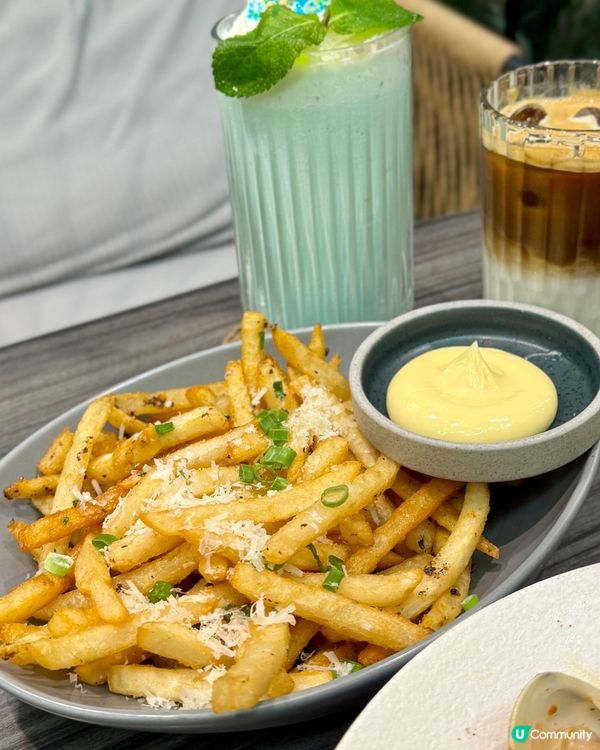 荃灣廣場森林系Cafe🌳必試招牌梳乎厘班戟🥞