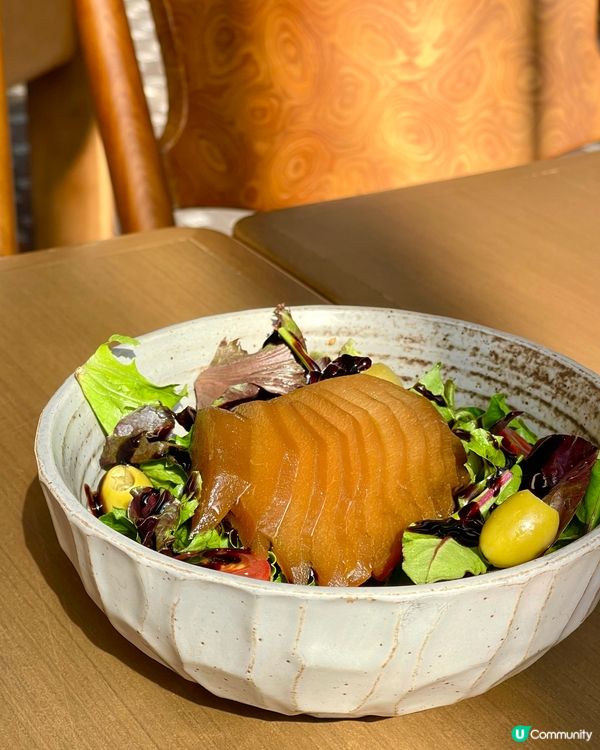 咖啡慢煮梨沙律 食過未？