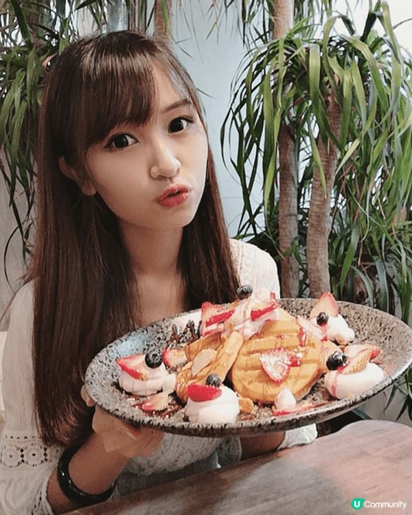 我地鐘意美食，成日周圍去影相，鐘意紀錄生活，鐘意分享，宜家會...