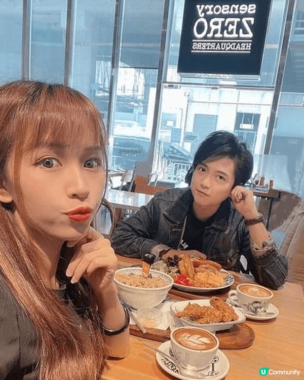 我地鐘意美食，成日周圍去影相，鐘意紀錄生活，鐘意分享，宜家會...