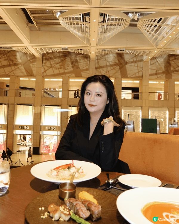 我喜歡探索世界 嘗試美食 很有審美拍照