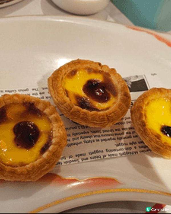 我會去儲香樓飲茶可以食佢嘅黑松露小籠包 同埋菠蘿包奶凍，好味...