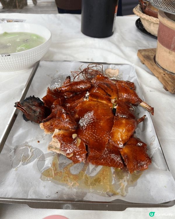 藏身村落的私房菜，揸車前往也值得。首道毛桃燒雞附鮮甜湯品，皮...