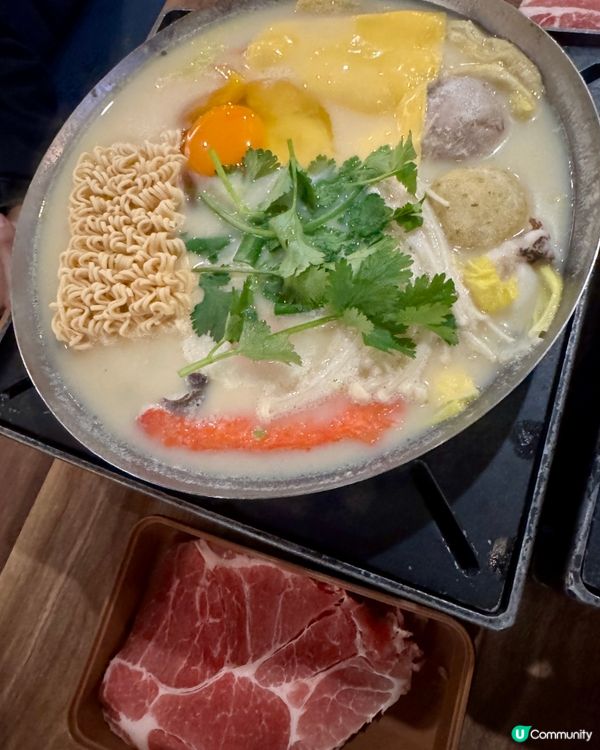  8鍋臭臭鍋 (葵芳）