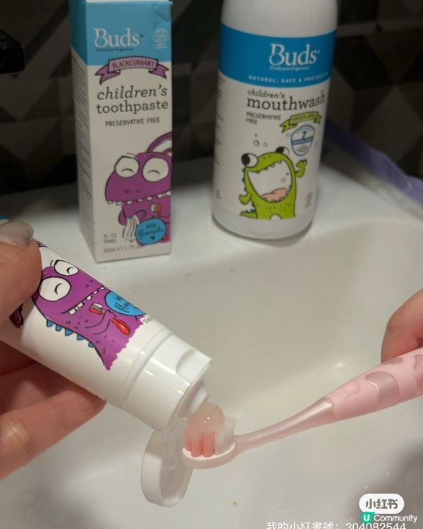 妹妹乖乖刷牙！🦷✨