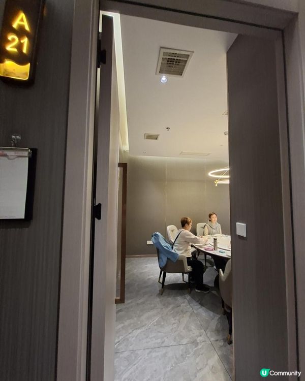 深圳食好嘢😋【鳳凰酒樓•光明乳鴿🥢🍚】