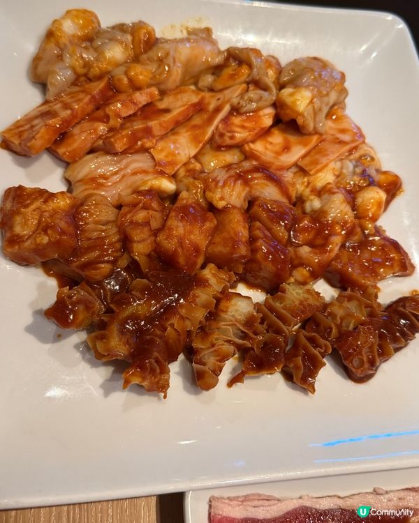 日本食國產牛，牛舌，海鮮，牛內臟+2000円任飲，