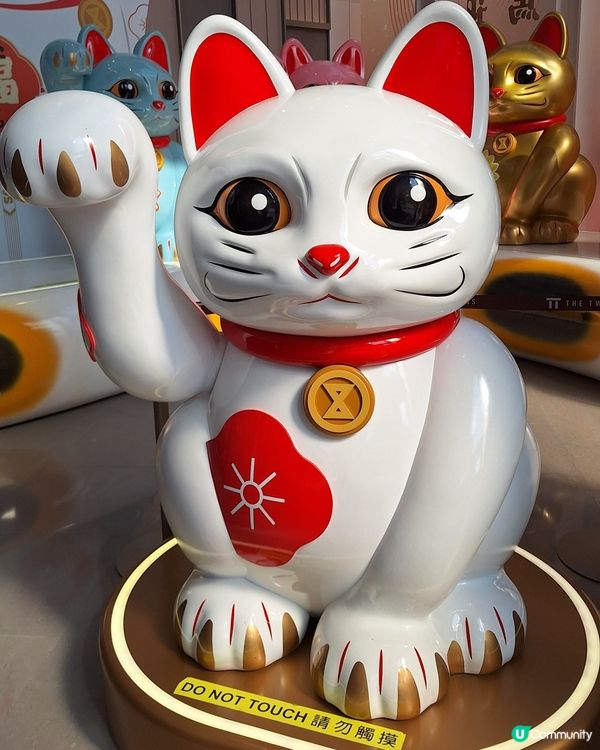 最近我去咗SOGO打卡嗰隻巨型招財貓，真係好震撼！佢高達4....