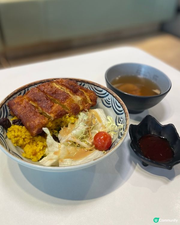 新派素食餐廳！有皮嘅海南齋雞你見過未？🤩