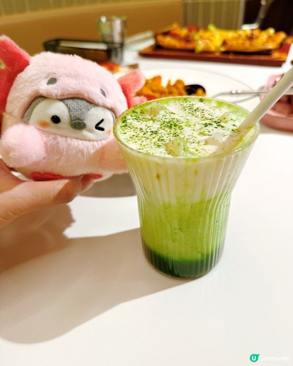 網球牆打卡位！📸 必試龍蝦汁意粉🦞