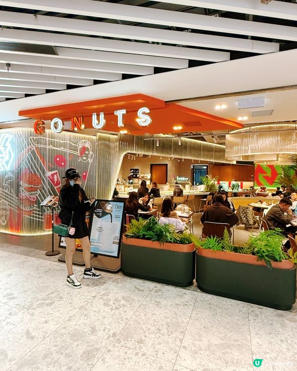 網球牆打卡位！📸 必試龍蝦汁意粉🦞