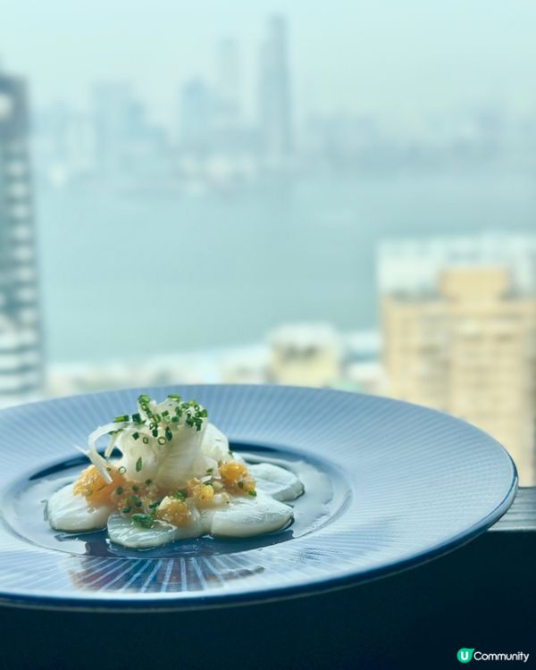 銅鑼灣高空午宴｜維港景致佐三道菜