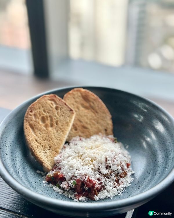 銅鑼灣高空午宴｜維港景致佐三道菜
