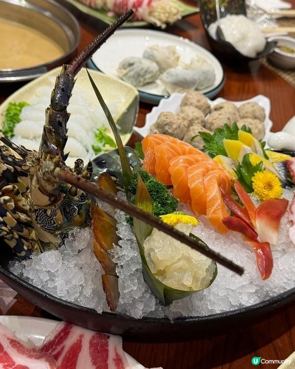 這間火鍋店食材新鮮，環境舒適，服務貼心，名叫不倒翁中日火鍋