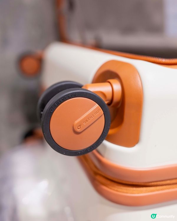 Yashi Omi前開蓋行李箱，過關超輕鬆😎