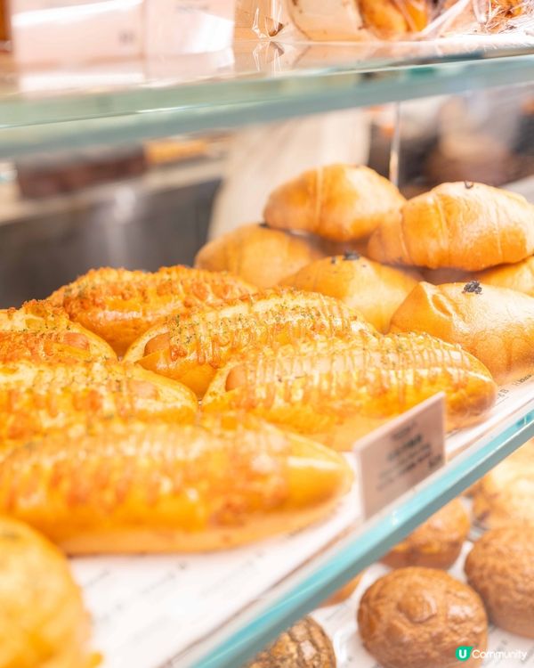 旺角打卡麵包店 獨家「草莓牛角窩夫」登場🍓